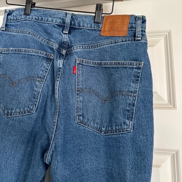 Levi's Premium 70'S HIGH RISE FLARE WOMEN'S JEANS size 31 - Picture 6 of 12